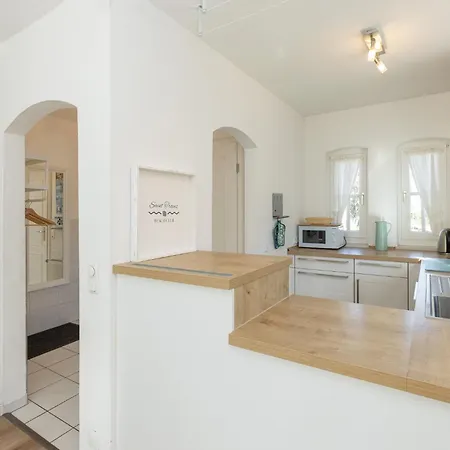 Hamburger Strasse 8a *