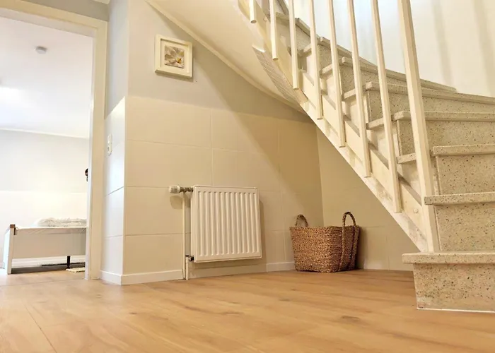 Apartment Hamburger Straße 8a *