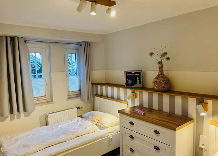 Apartment Hamburger Straße 8a *